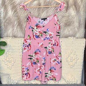 Kendall & Kylie Hawaiian Floral Pink Romper
